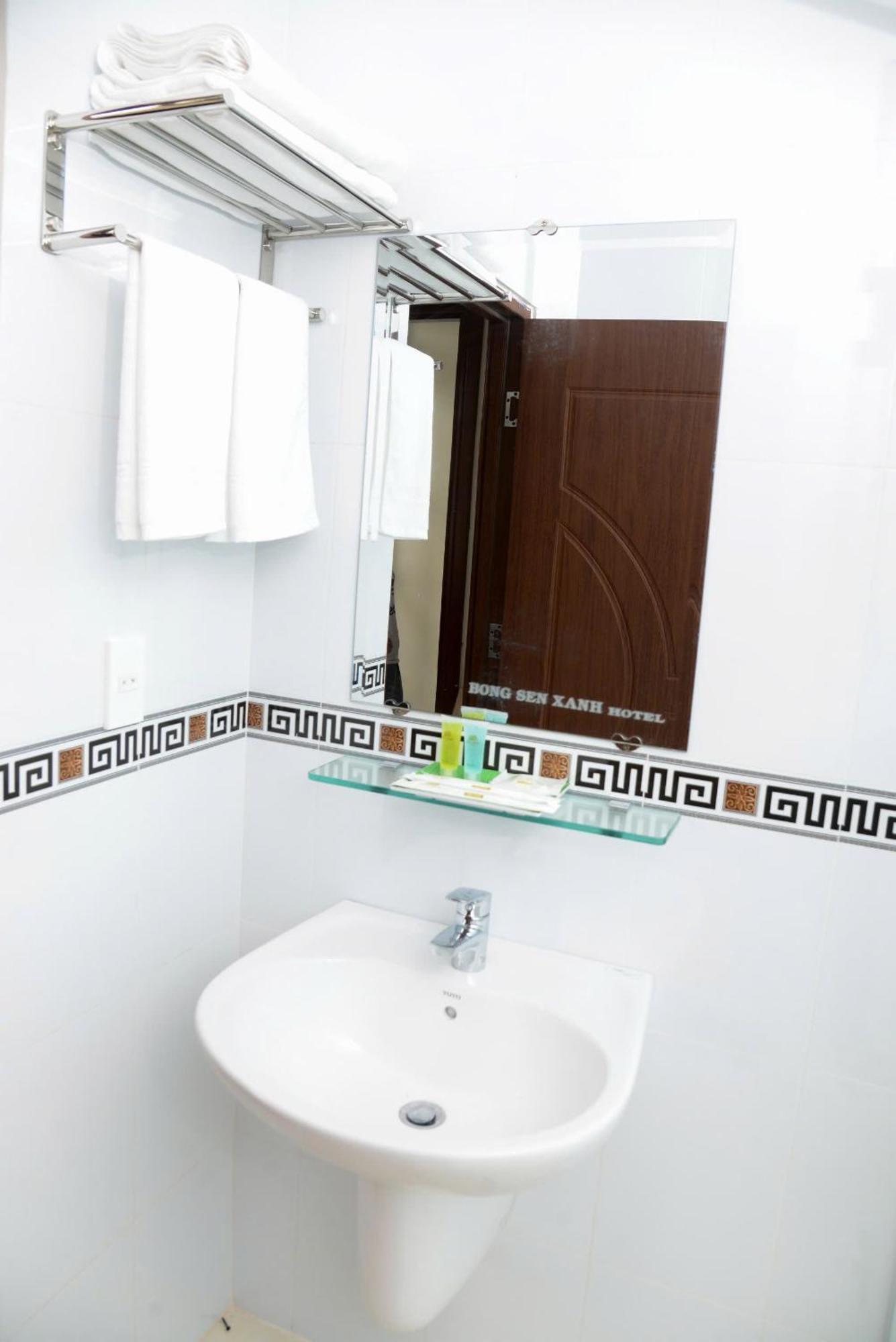Bong Sen Xanh Hotel Cao Lãnh Buitenkant foto