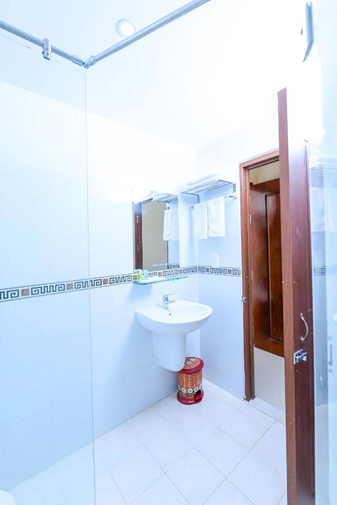 Bong Sen Xanh Hotel Cao Lãnh Buitenkant foto
